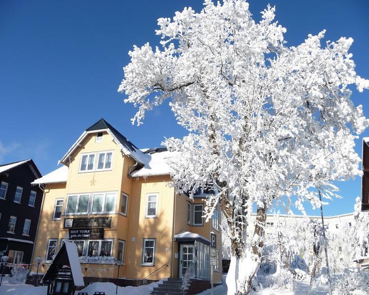 Cafe-Restaurant Und Pension Haus Flora